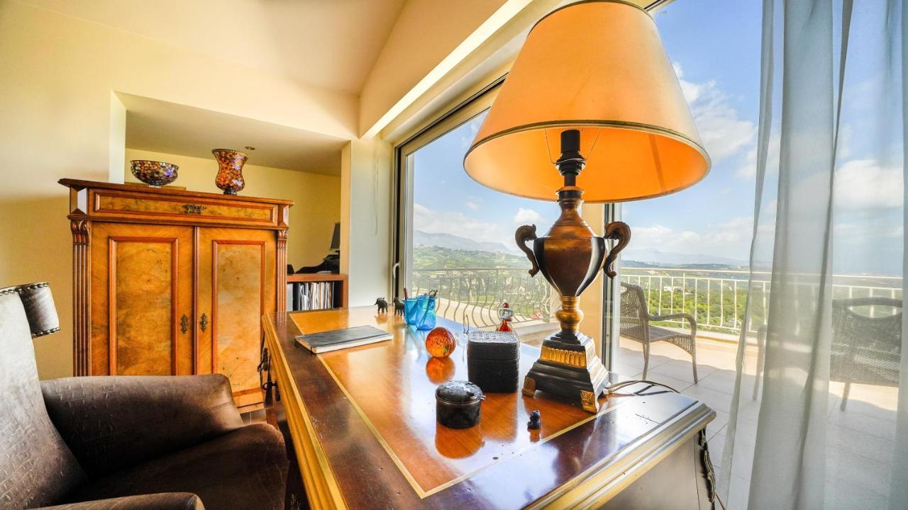Luxury Villa Allure Dhafnes Екстериор снимка