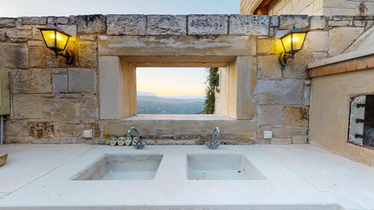 Luxury Villa Allure Dhafnes Екстериор снимка