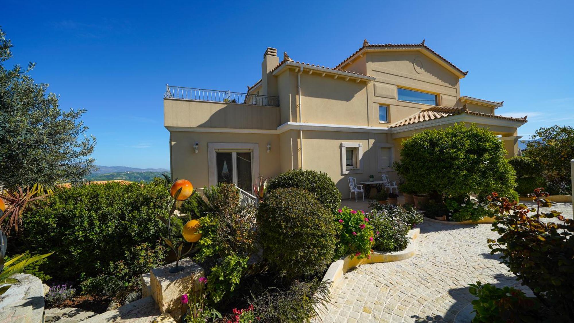 Luxury Villa Allure Dhafnes Екстериор снимка
