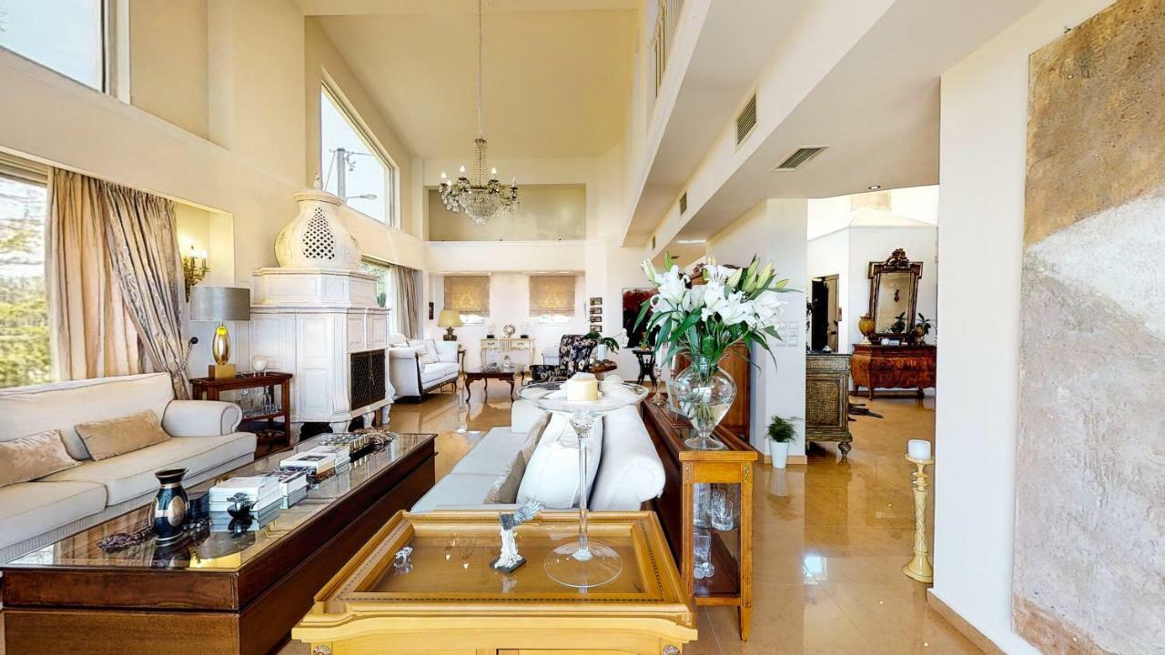 Luxury Villa Allure Dhafnes Екстериор снимка